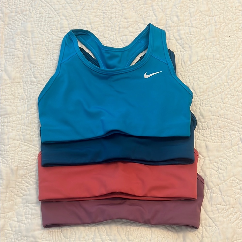 Nike sports bra bundle